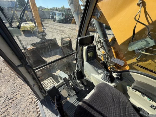 Liebherr R 924LC – Image 25