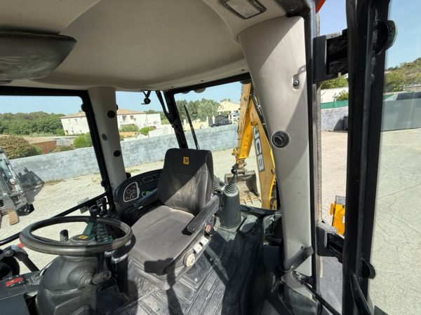 JCB 3CX – Image 11