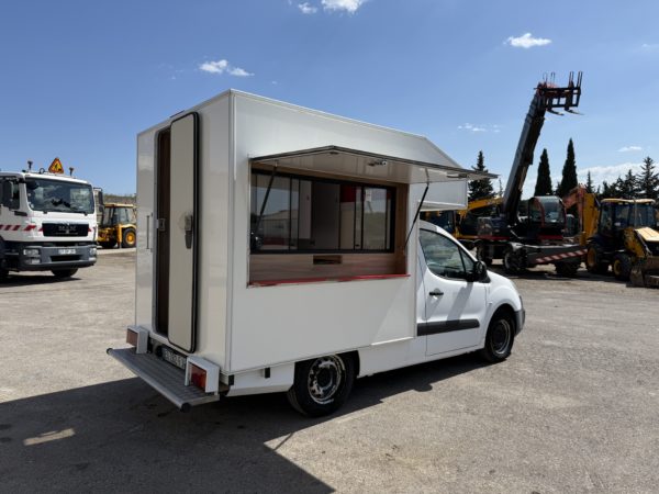 Véhicule utilitaire (- de 3,5t) Magasin Citroën BERLINGO – Image 3