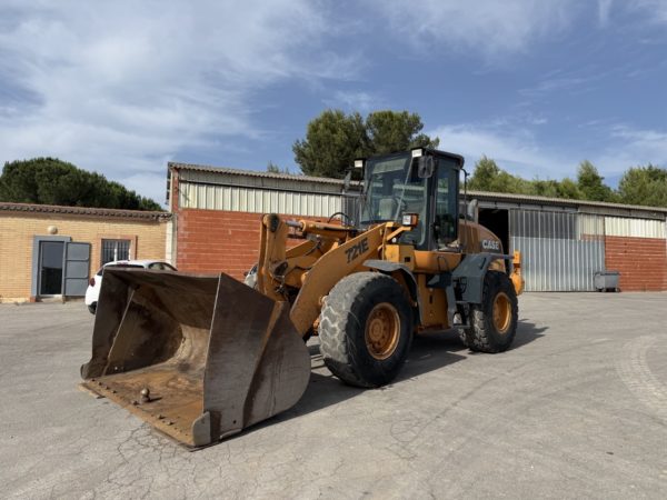 Case 721E