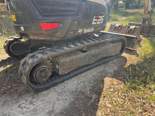 Bobcat E26 – Image 11