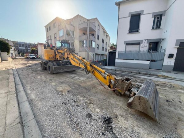 Komatsu PW118 – Image 9