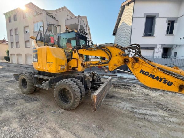 Komatsu PW118 – Image 7