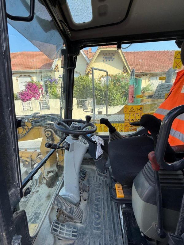 Komatsu PW118 – Image 10