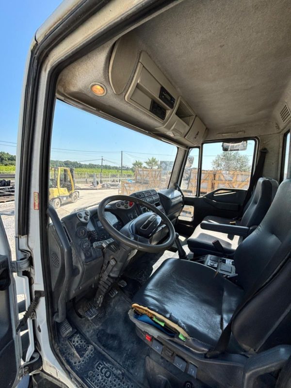 Iveco 180E28 – Image 12