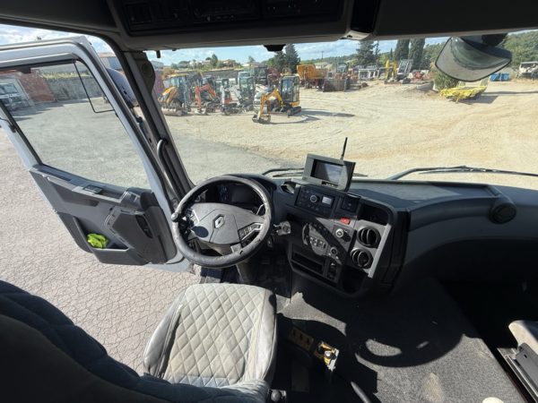 Renault C520 6x4 – Image 12