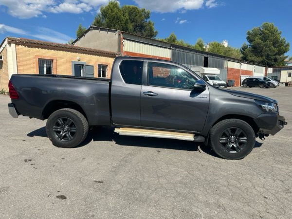 Toyota HILUX – Image 2