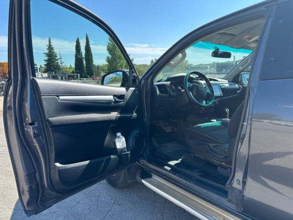 Toyota HILUX – Image 14