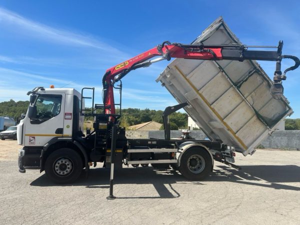 Renault C320 – Image 2