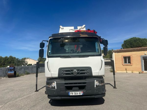 Renault C320 – Image 8