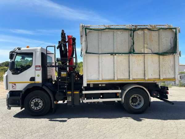 Renault C320 – Image 10