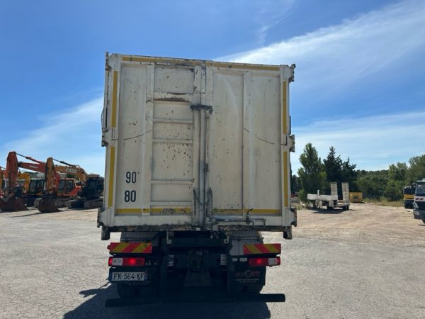 Renault C320 – Image 12