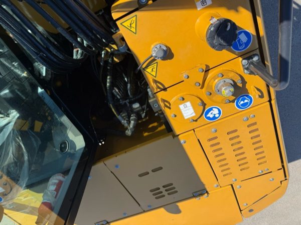 Sany SY95C – Image 18