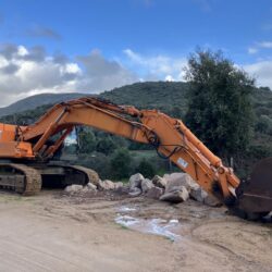 Hitachi ZX520