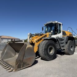 Liebherr L566 XPower